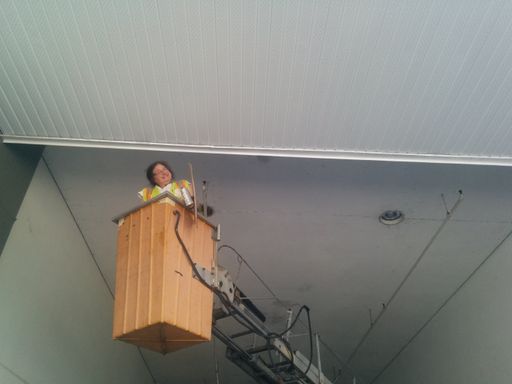 Bucket lift